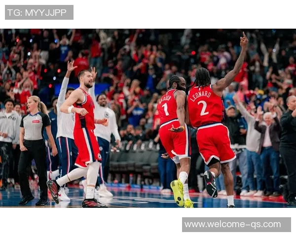 快船悔恨不已鲍威尔11场比赛8次得分领衔全队表现出色